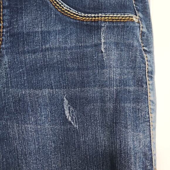 17/21 Dark Wash Stretch Decorative Stitching Zip Button Closure Slight Flare 10 - Picture 8 of 14